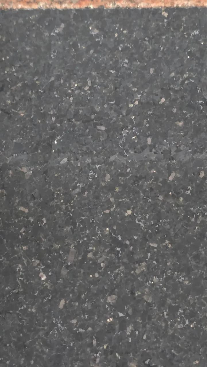 Star Galaxy - montaż schodów i granitów